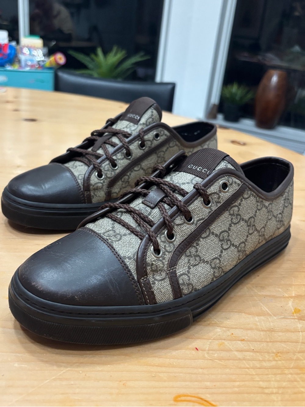 Vintage Gucci GG Supreme Canvas Low-Top Sneakers.